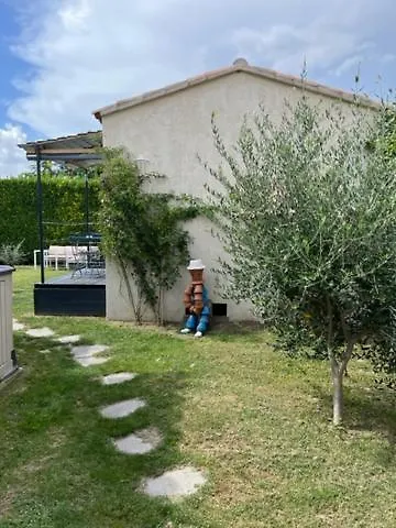 Maison d'hôtes Hôtel Chez Frédérique et Jean-Claude à Les Taillades France